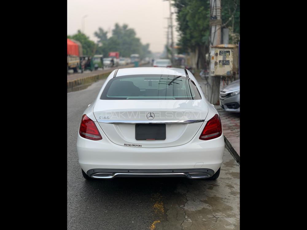 Mercedes Benz C Class 2017 for Sale in Lahore Mercedes Benz C Class 2017 for Sale in Lahore Image-4