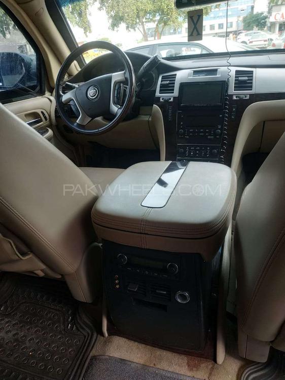 Cadillac Escalade Ext 2009 for Sale in Islamabad Cadillac Escalade Ext 2009 for Sale in Islamabad Image-16