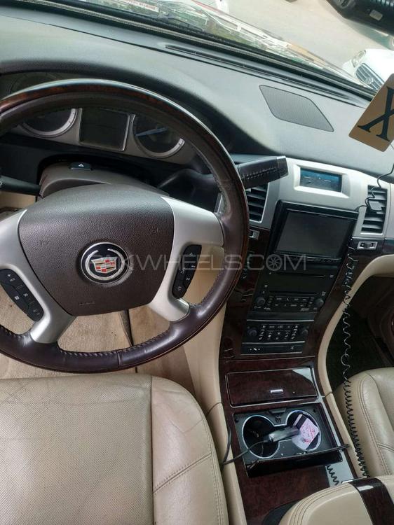 Cadillac Escalade Ext 2009 for Sale in Islamabad Cadillac Escalade Ext 2009 for Sale in Islamabad Image-18