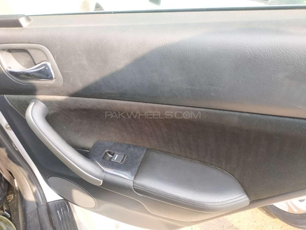 Honda Accord 2002 for Sale in Islamabad Honda Accord 2002 for Sale in Islamabad Image-15