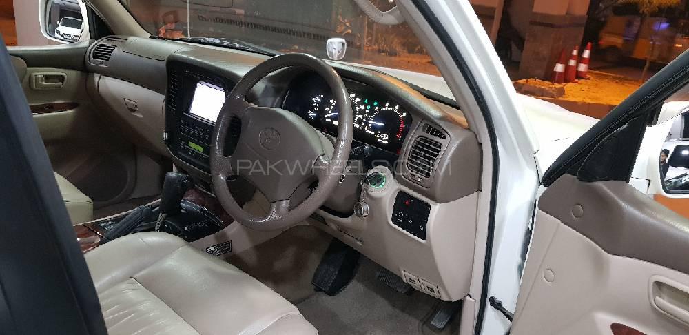 Toyota Land Cruiser 2002 for Sale in Peshawar Toyota Land Cruiser 2002 for Sale in Peshawar Image-10