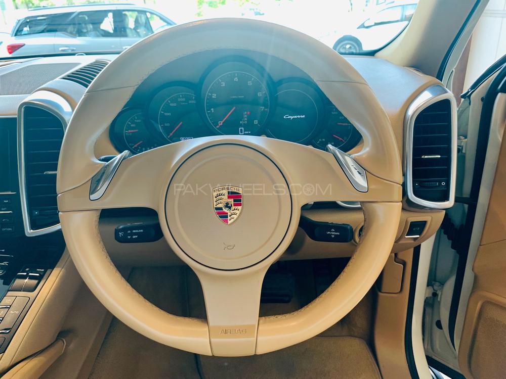 Porsche Cayenne 2011 for Sale in Lahore Porsche Cayenne 2011 for Sale in Lahore Image-7
