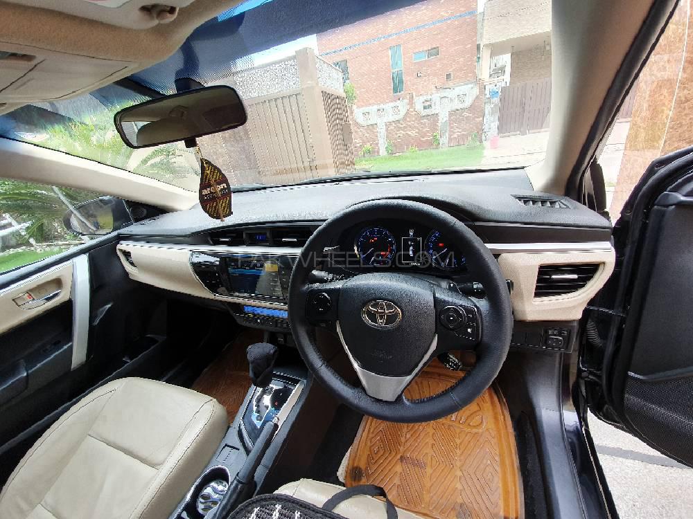 Toyota Corolla 2016 for Sale in Lahore Toyota Corolla 2016 for Sale in Lahore Image-8