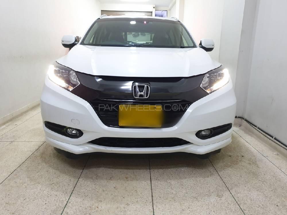 Honda Vezel 2015 for Sale in Karachi Honda Vezel 2015 for Sale in Karachi Image-2
