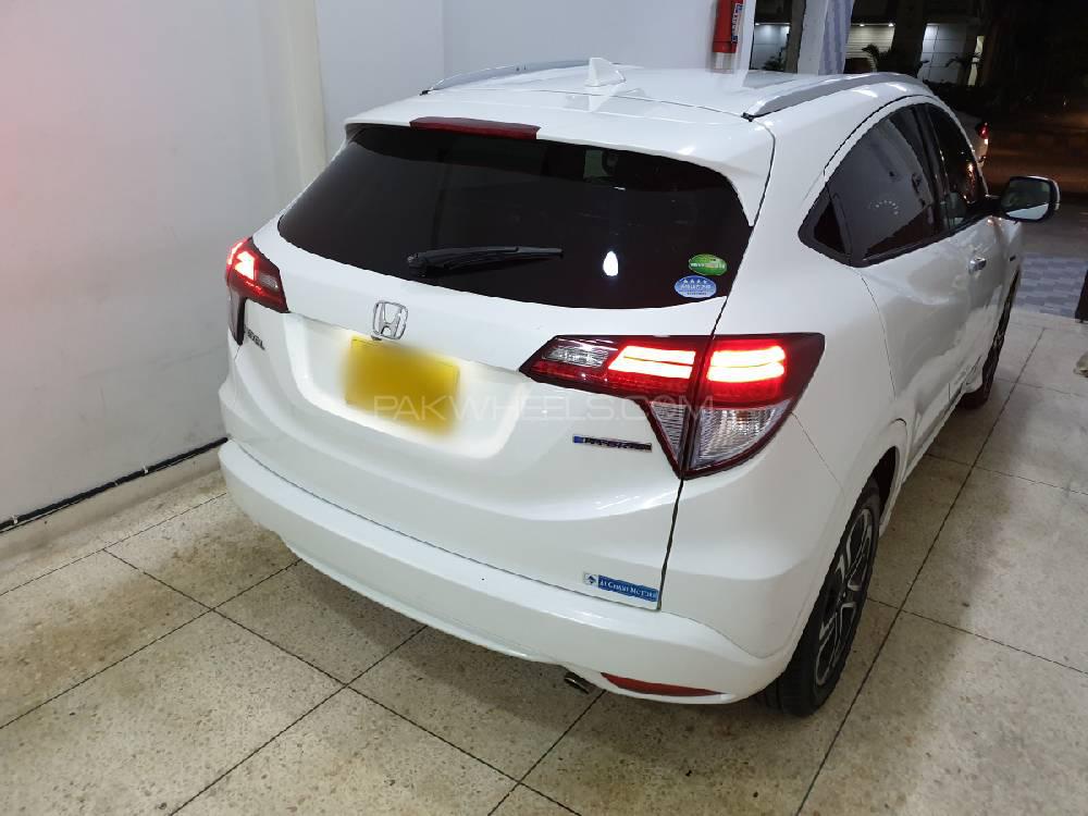 Honda Vezel 2015 for Sale in Karachi Honda Vezel 2015 for Sale in Karachi Image-4