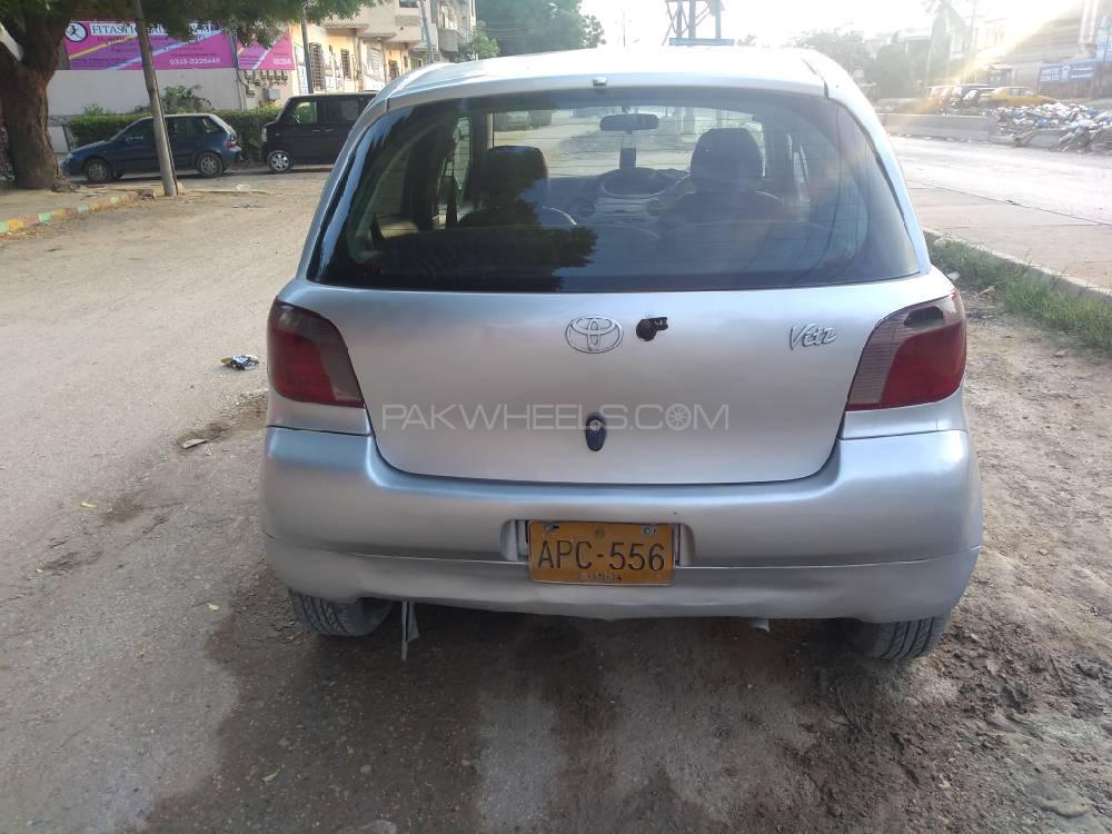 Toyota Vitz 2000 for Sale in Karachi Toyota Vitz 2000 for Sale in Karachi Image-2