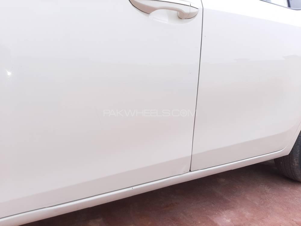 Toyota Corolla 2017 for Sale in Bahawalpur Toyota Corolla 2017 for Sale in Bahawalpur Image-5
