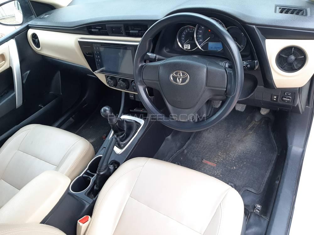Toyota Corolla 2017 for Sale in Bahawalpur Toyota Corolla 2017 for Sale in Bahawalpur Image-10