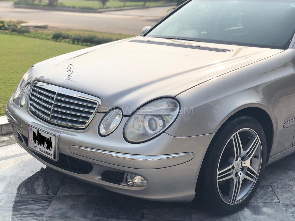 Mercedes Benz E Class 2003 for Sale in Gujranwala Image-1