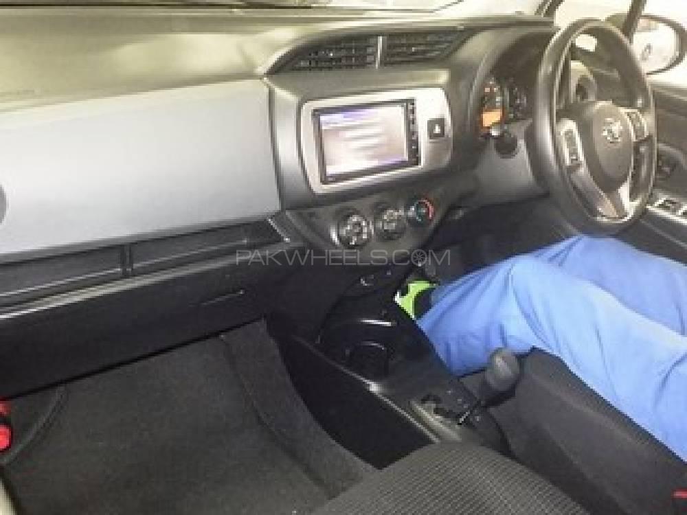 Toyota Vitz 2016 for Sale in Karachi Toyota Vitz 2016 for Sale in Karachi Image-2