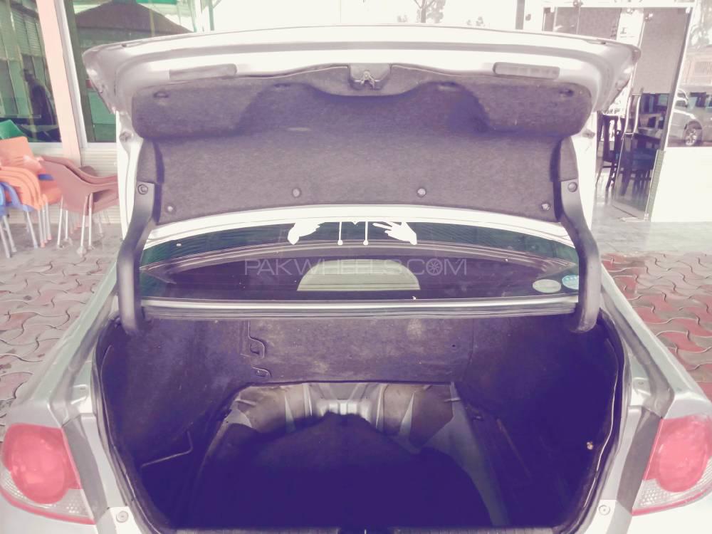 Honda Civic 2006 for Sale in Attock Honda Civic 2006 for Sale in Attock Image-9