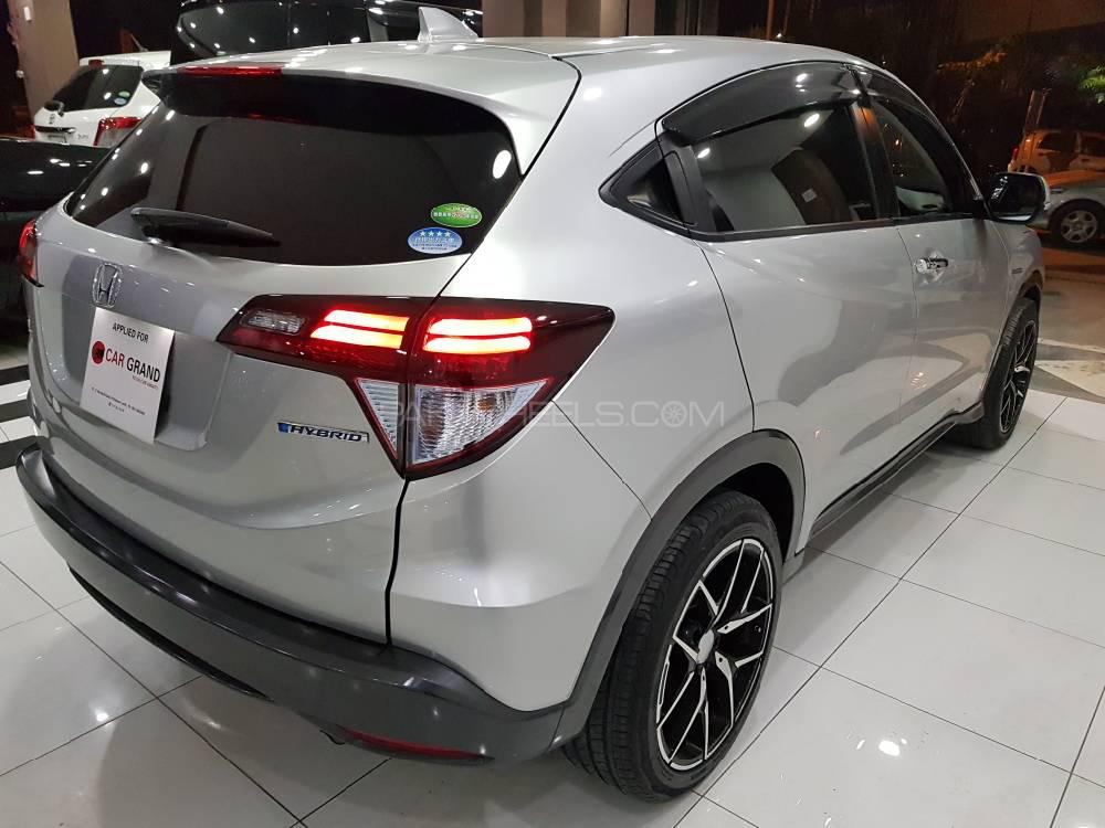 Honda Vezel 2014 for Sale in Peshawar Honda Vezel 2014 for Sale in Peshawar Image-7