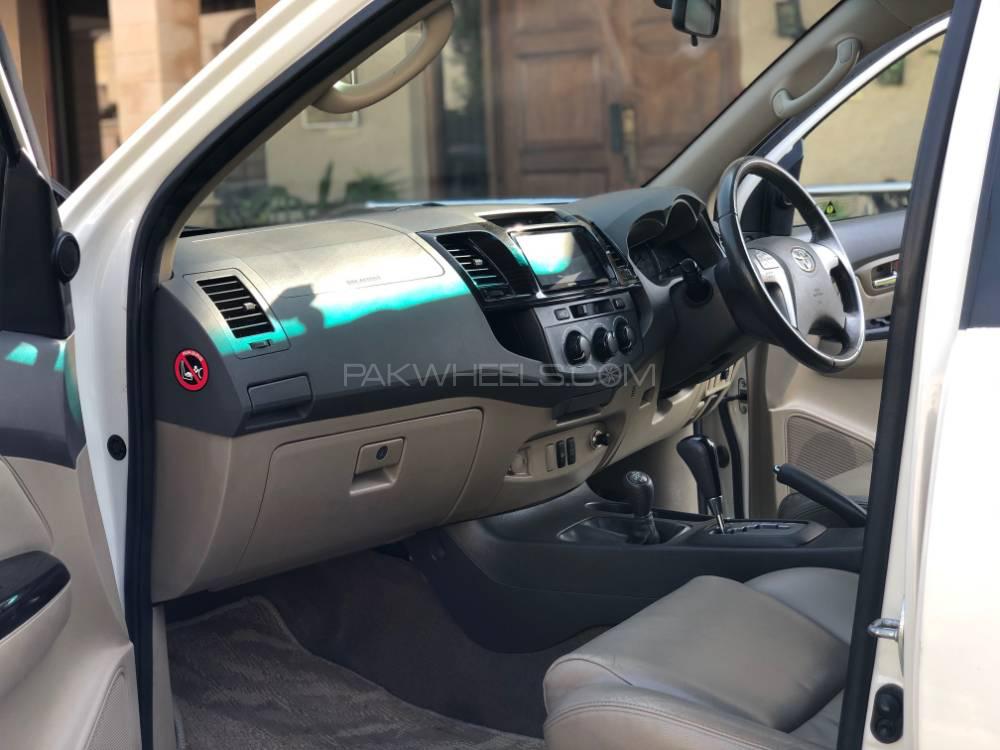 Toyota Fortuner 2014 for Sale in Karachi Toyota Fortuner 2014 for Sale in Karachi Image-7