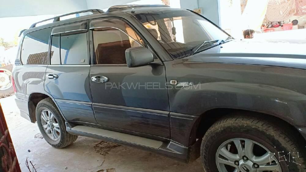 Toyota Land Cruiser 2001 for Sale in Karachi Toyota Land Cruiser 2001 for Sale in Karachi Image-9