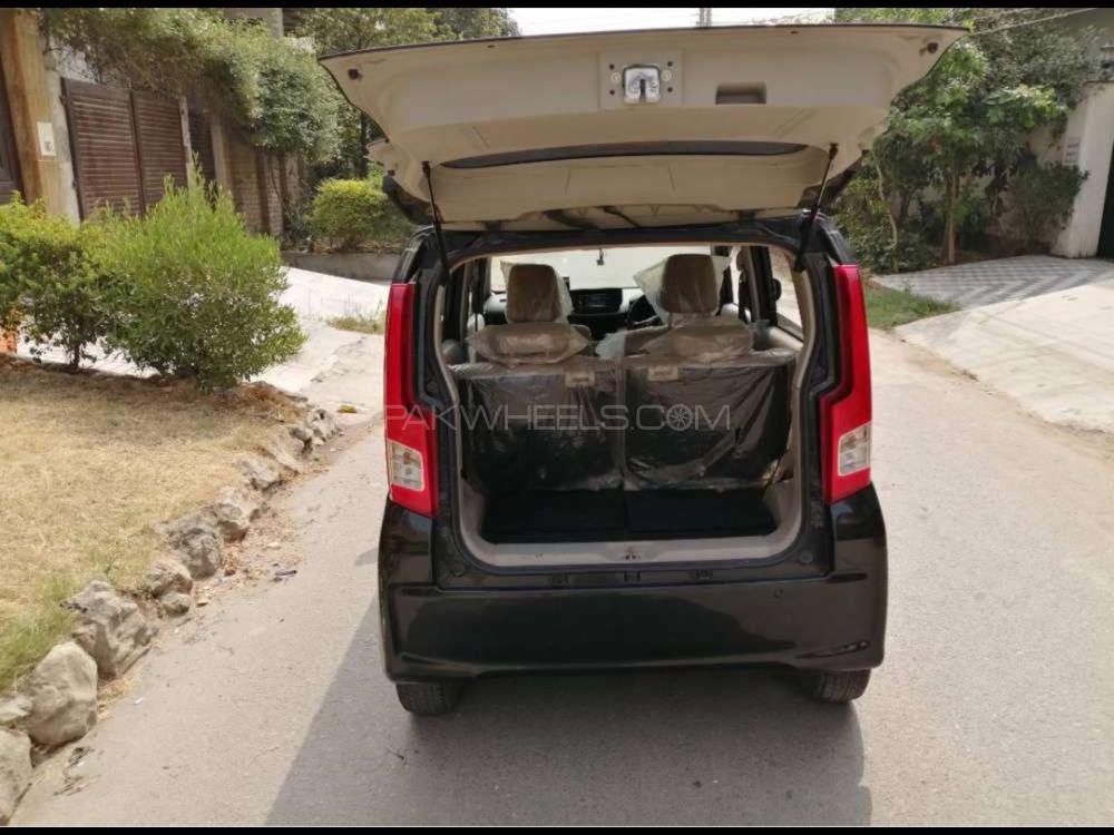 Daihatsu Move 2016 for Sale in Peshawar Daihatsu Move 2016 for Sale in Peshawar Image-8