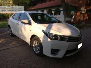 Slide_toyota-corolla-altis-1-8-grande-automatic-2017-32967424