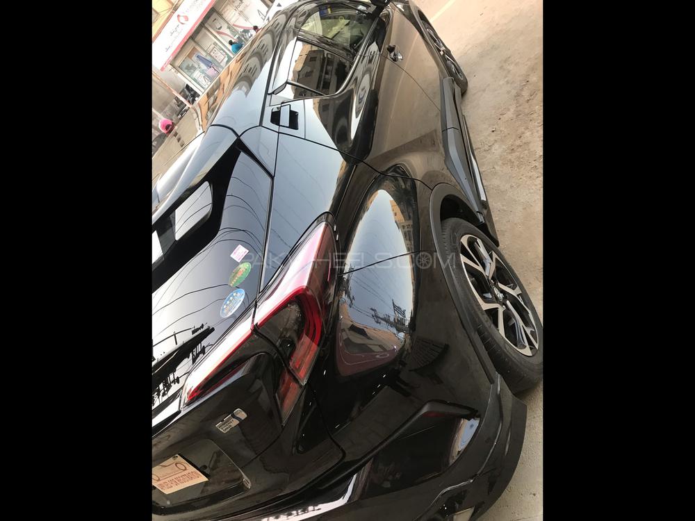Toyota C-HR 2017 for Sale in Karachi Toyota C-HR 2017 for Sale in Karachi Image-11