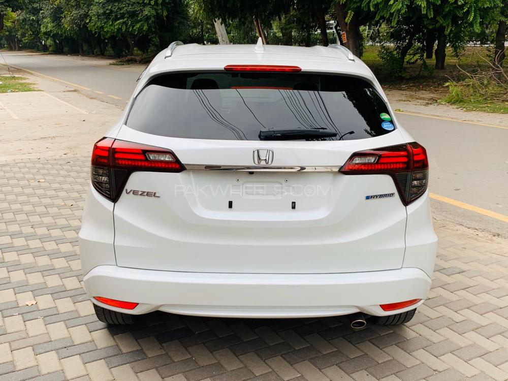 Honda Vezel 2018 for Sale in Lahore Honda Vezel 2018 for Sale in Lahore Image-8