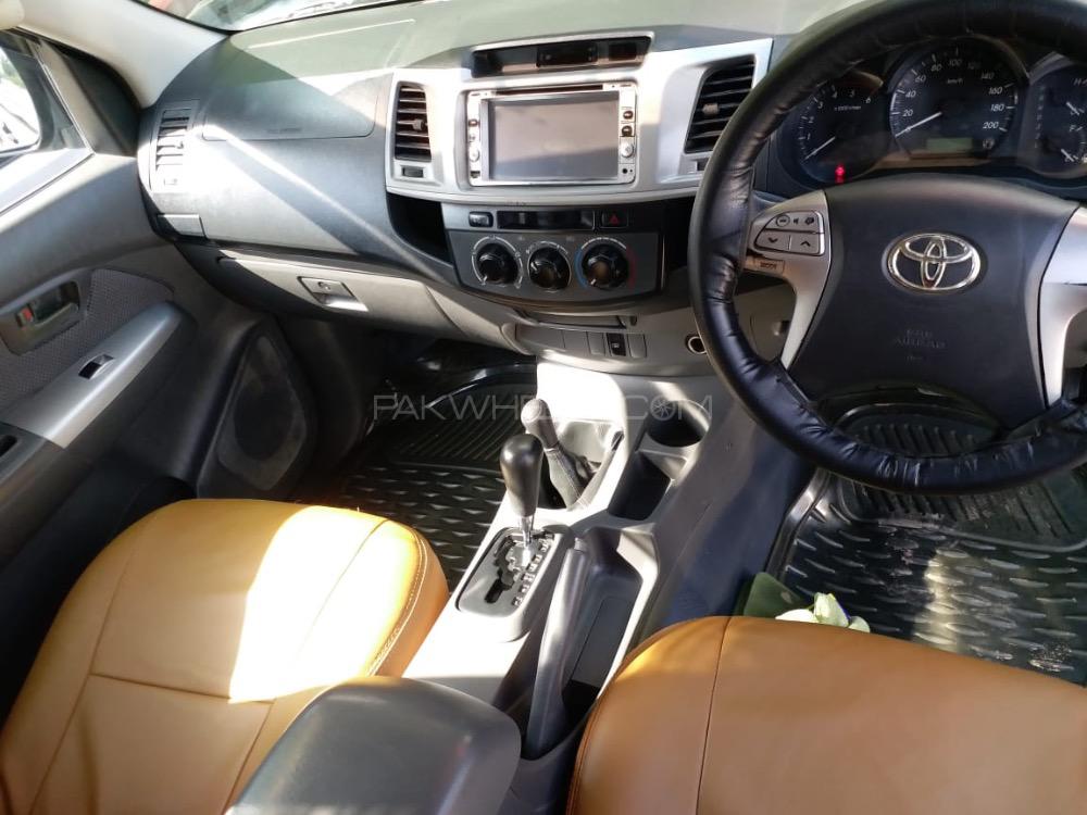 Toyota Hilux 2012 for Sale in Islamabad Toyota Hilux 2012 for Sale in Islamabad Image-9