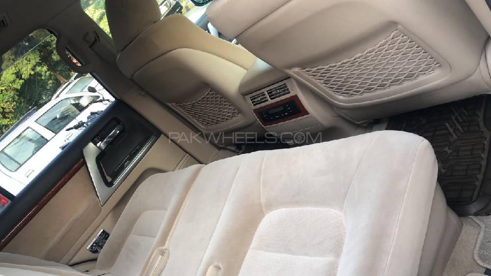 Toyota Land Cruiser 2012 for Sale in Lahore Toyota Land Cruiser 2012 for Sale in Lahore Image-3