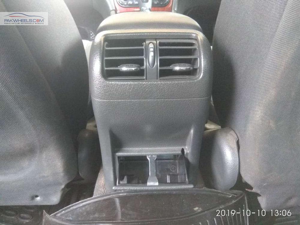 Mercedes Benz C Class 2004 for Sale in Lahore Mercedes Benz C Class 2004 for Sale in Lahore Image-16