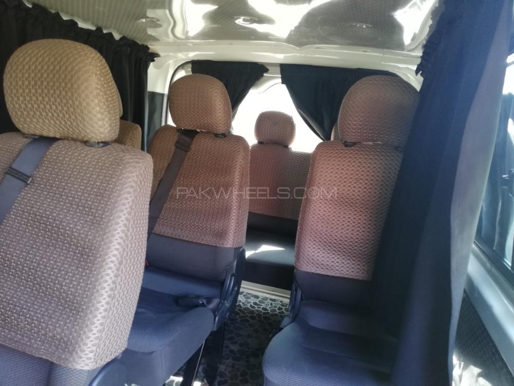 Toyota Hiace 2013 for Sale in Jhelum Toyota Hiace 2013 for Sale in Jhelum Image-4