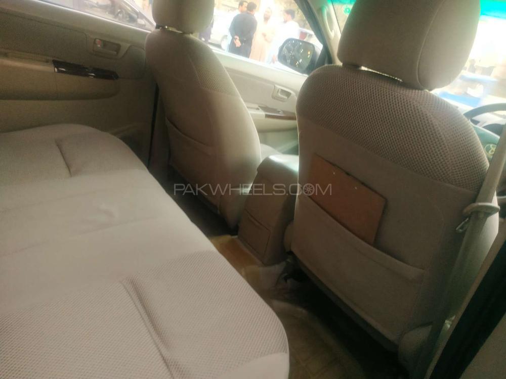 Toyota Hilux 2005 for Sale in Peshawar Toyota Hilux 2005 for Sale in Peshawar Image-5