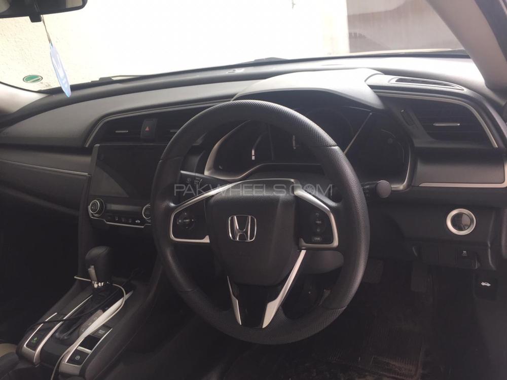 Honda Civic 2018 for Sale in Faisalabad Honda Civic 2018 for Sale in Faisalabad Image-3