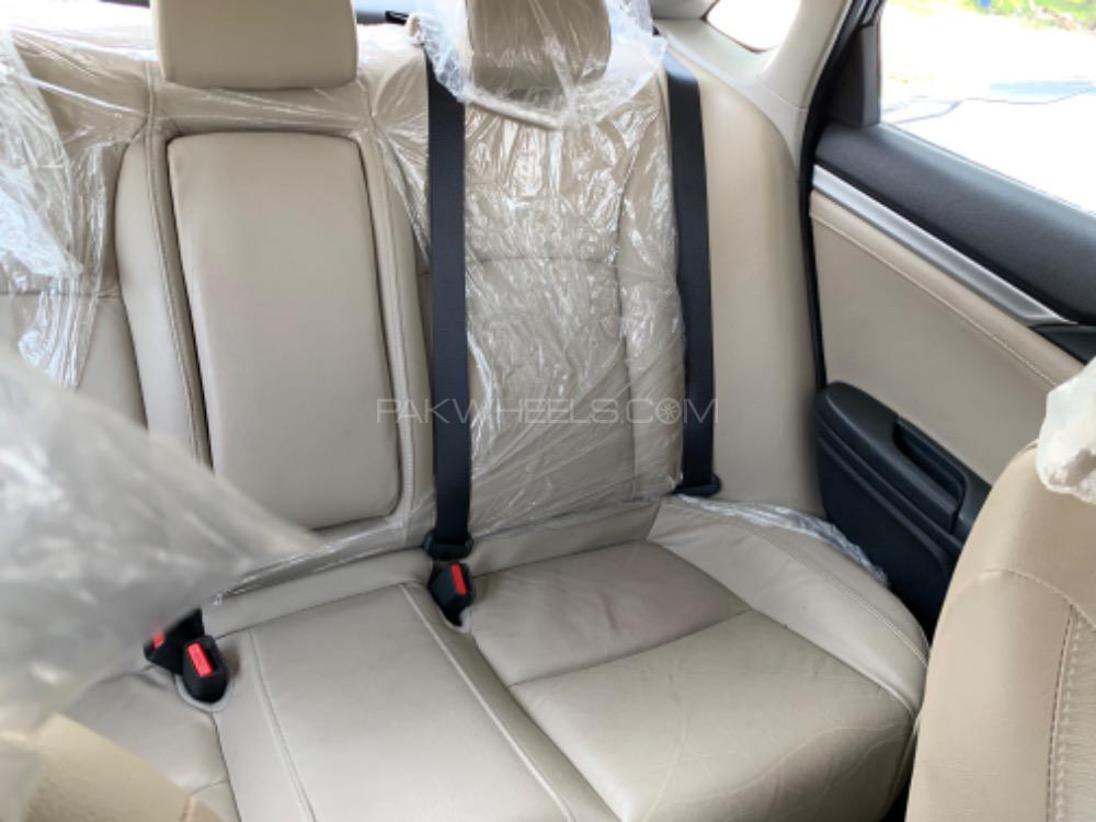 Honda Civic 2018 for Sale in Sialkot Honda Civic 2018 for Sale in Sialkot Image-3