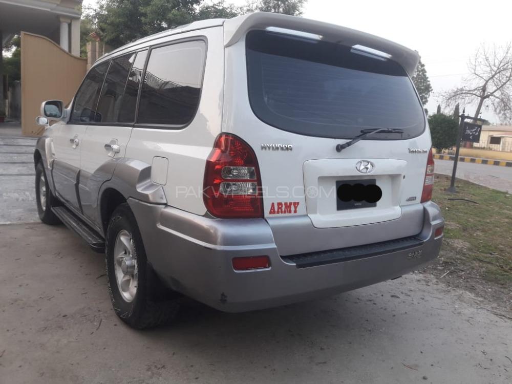 Hyundai Terracan 2005 for Sale in Peshawar Hyundai Terracan 2005 for Sale in Peshawar Image-5