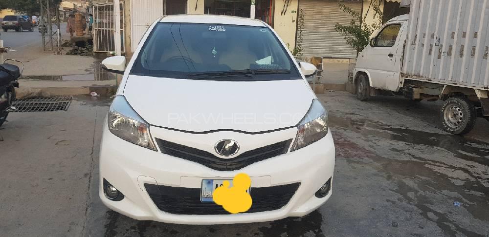 Toyota Vitz 2013 for Sale in Abbottabad Toyota Vitz 2013 for Sale in Abbottabad Image-2