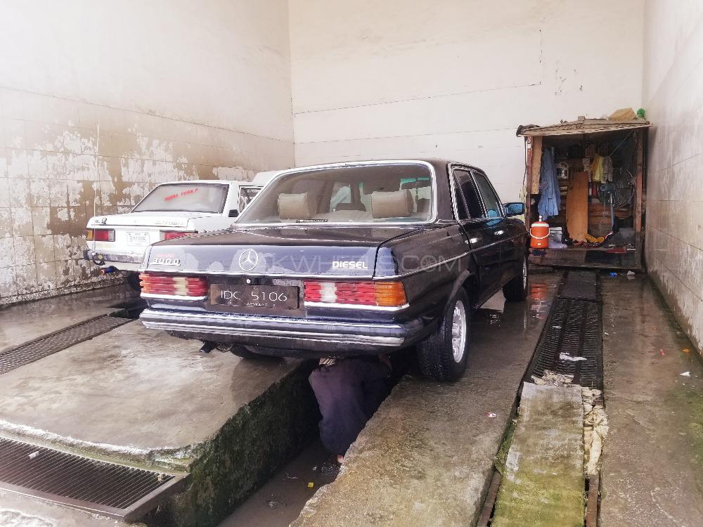 Mercedes Benz 200 D 1982 for Sale in Swabi Mercedes Benz 200 D 1982 for Sale in Swabi Image-5