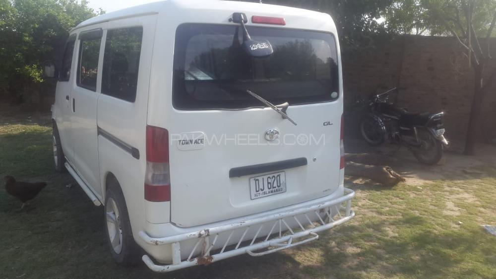 Toyota Town Ace 2009 for Sale in Chakwal Toyota Town Ace 2009 for Sale in Chakwal Image-8