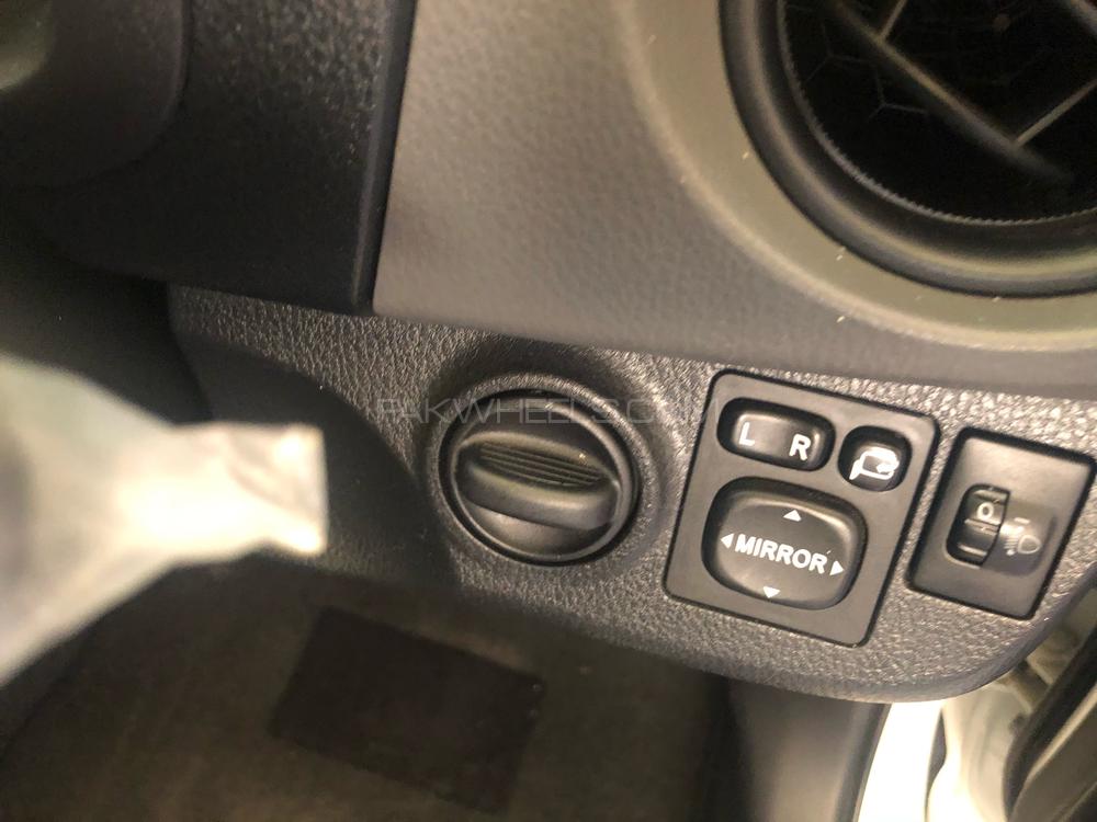 Toyota Vitz 2015 for Sale in Islamabad Toyota Vitz 2015 for Sale in Islamabad Image-9