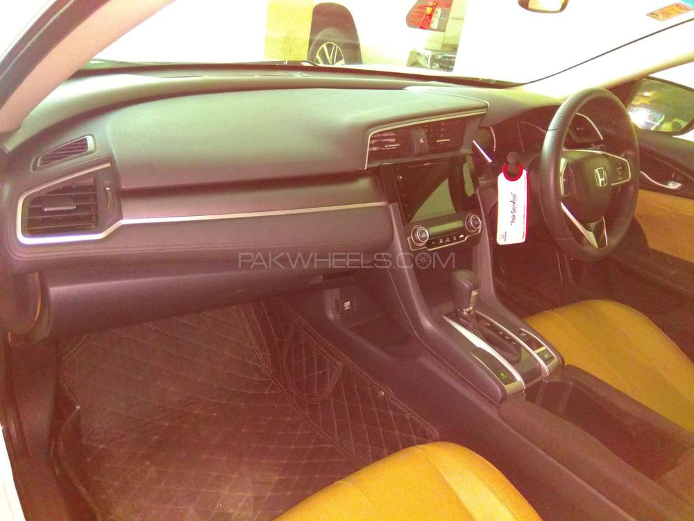 Honda Civic 2017 for Sale in Lahore Honda Civic 2017 for Sale in Lahore Image-9