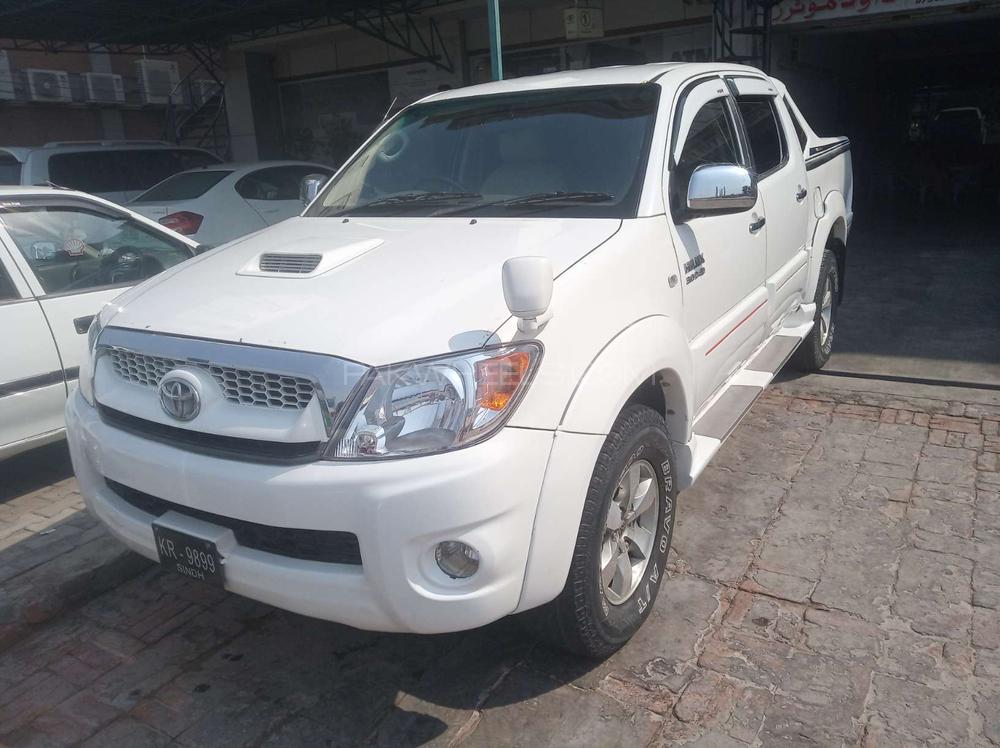 Toyota Hilux 2005 for Sale in Faisalabad Image-1