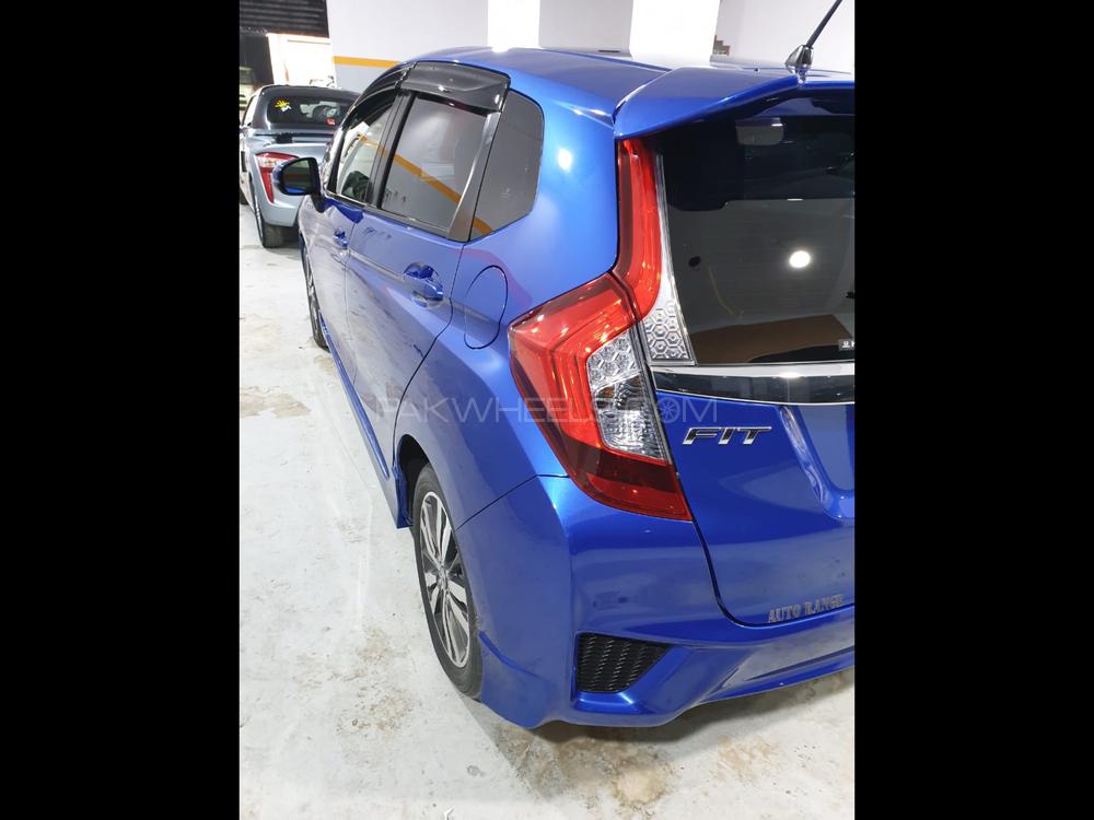 Honda Fit 2014 for Sale in Lahore Honda Fit 2014 for Sale in Lahore Image-7