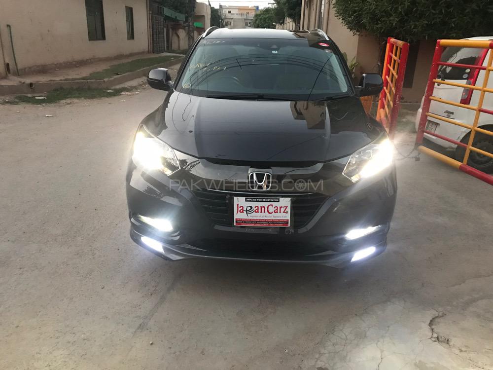 Honda Vezel 2017 for Sale in Lahore Honda Vezel 2017 for Sale in Lahore Image-2