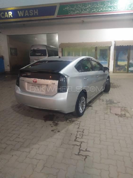 Toyota Prius 2011 for Sale in Jhang Image-1