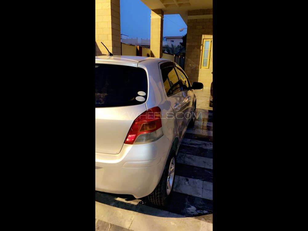 Toyota Vitz 2008 for Sale in Dera ismail khan Image-1