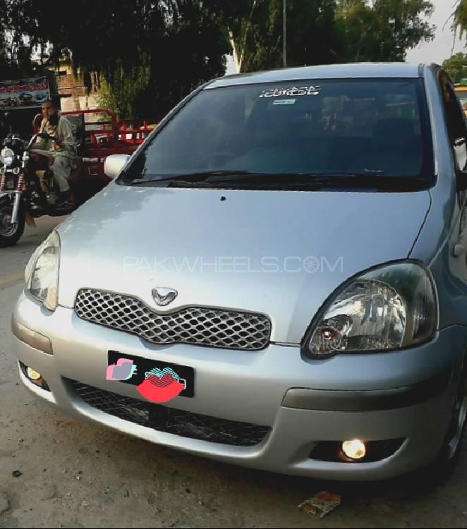Toyota Vitz 2003 for Sale in Mardan Image-1