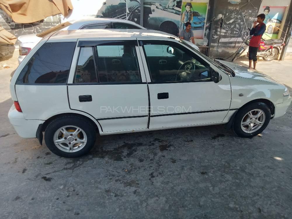 Suzuki Cultus 2001 for Sale in Bahawalpur Suzuki Cultus 2001 for Sale in Bahawalpur Image-3