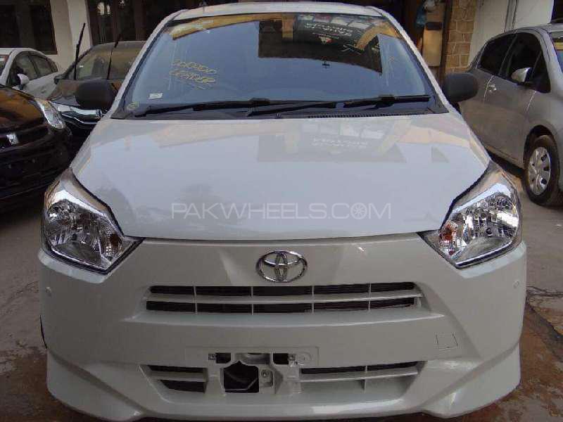 Toyota Pixis Epoch 2017 for Sale in Karachi Image-1