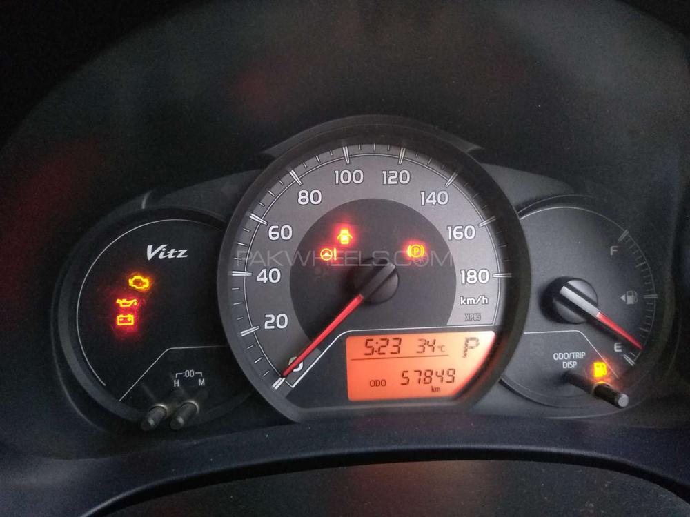 Toyota Vitz 2014 for Sale in Karachi Toyota Vitz 2014 for Sale in Karachi Image-5
