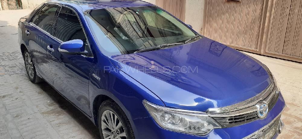 Toyota Camry 2016 for Sale in Islamabad Image-1