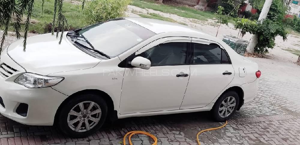 Toyota Corolla 2013 for Sale in Hafizabad Toyota Corolla 2013 for Sale in Hafizabad Image-5