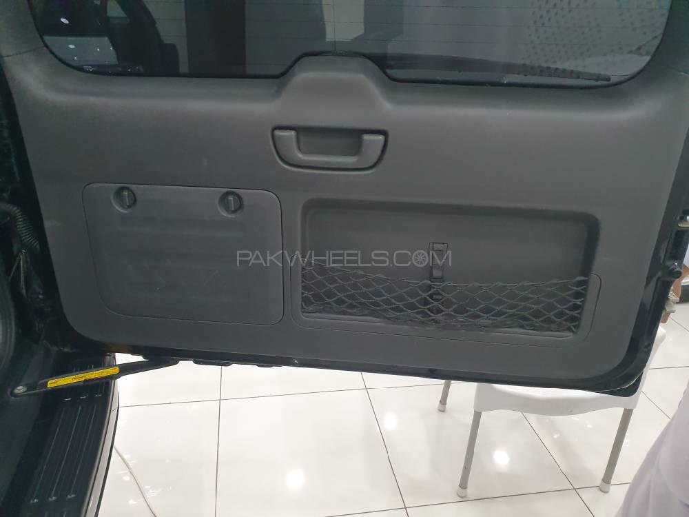Toyota Prado 2005 for Sale in Peshawar Toyota Prado 2005 for Sale in Peshawar Image-14