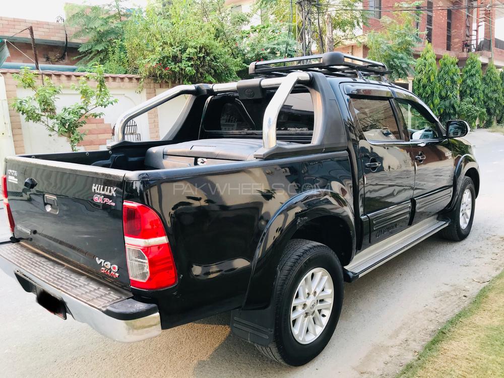 Toyota Hilux 2016 for Sale in Lahore Toyota Hilux 2016 for Sale in Lahore Image-10