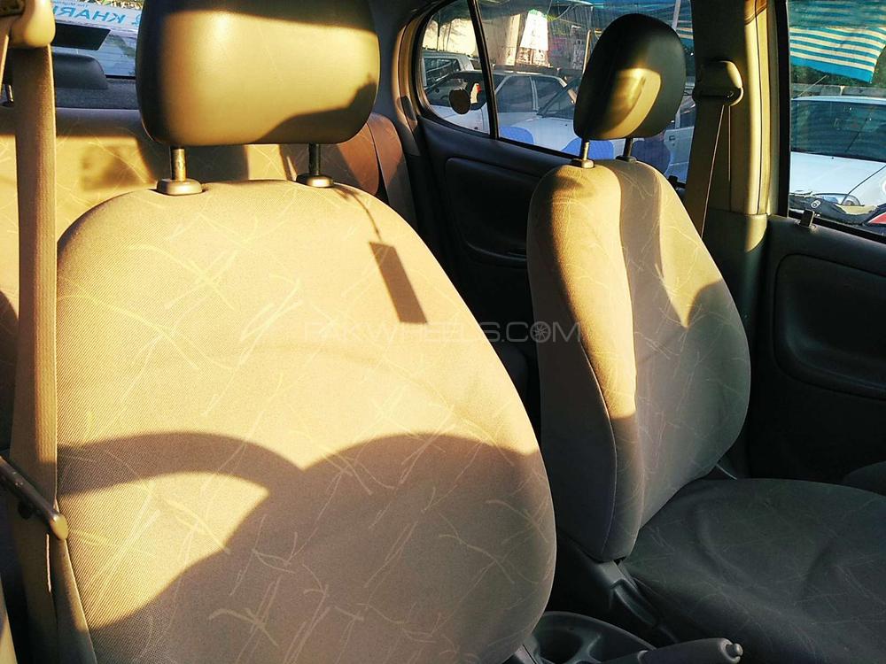 Toyota Platz 2001 for Sale in Rawalpindi Toyota Platz 2001 for Sale in Rawalpindi Image-9