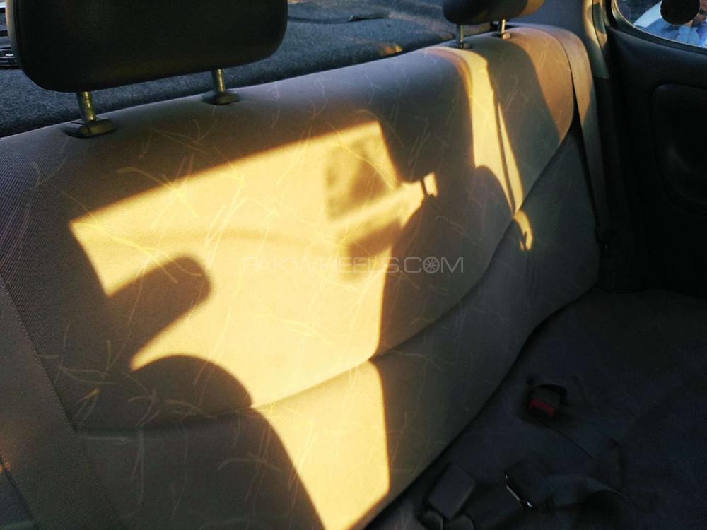 Toyota Platz 2001 for Sale in Rawalpindi Toyota Platz 2001 for Sale in Rawalpindi Image-14